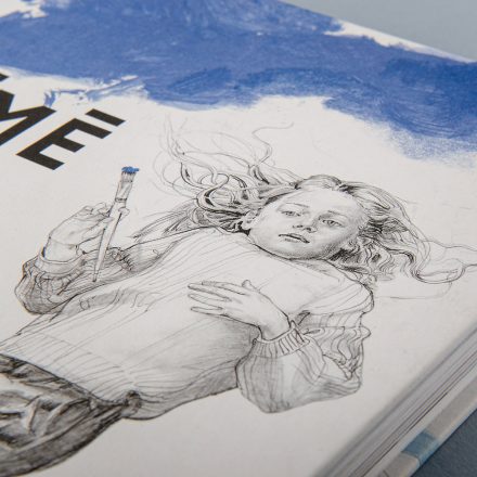 Uzzīmē baltu lietu